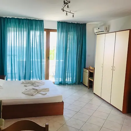 Apartment Ps / Suncoast