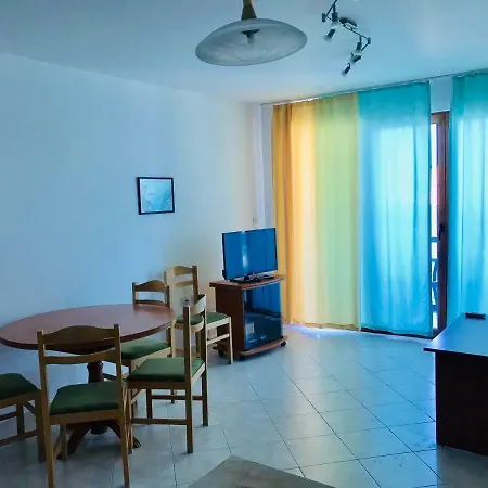 Apartment Ps / Suncoast Sveti Vlas