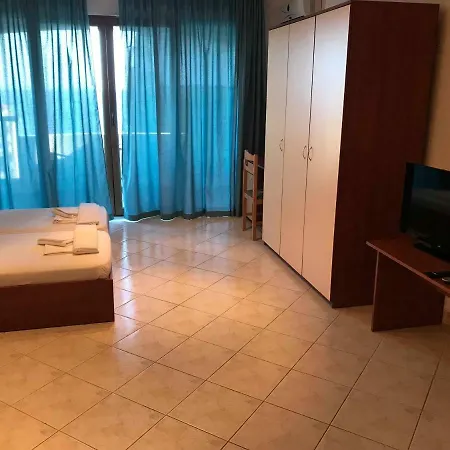 Apartment Ps / Suncoast