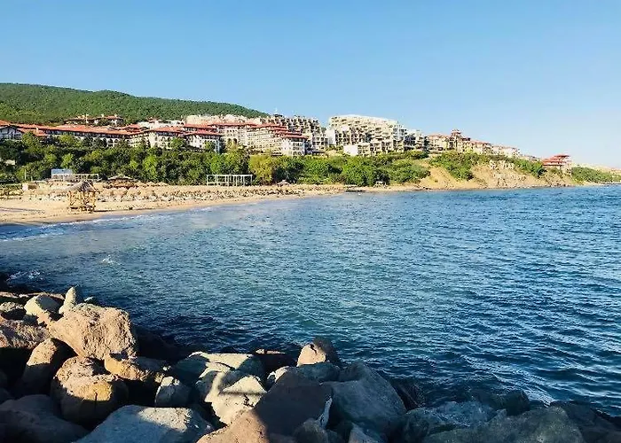 アパート Ps / Suncoast *