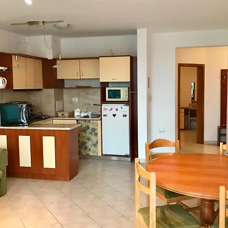 Ps / Suncoast アパート *