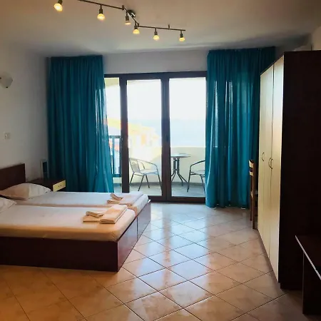 アパート Ps / Suncoast スヴェティ・ヴラス